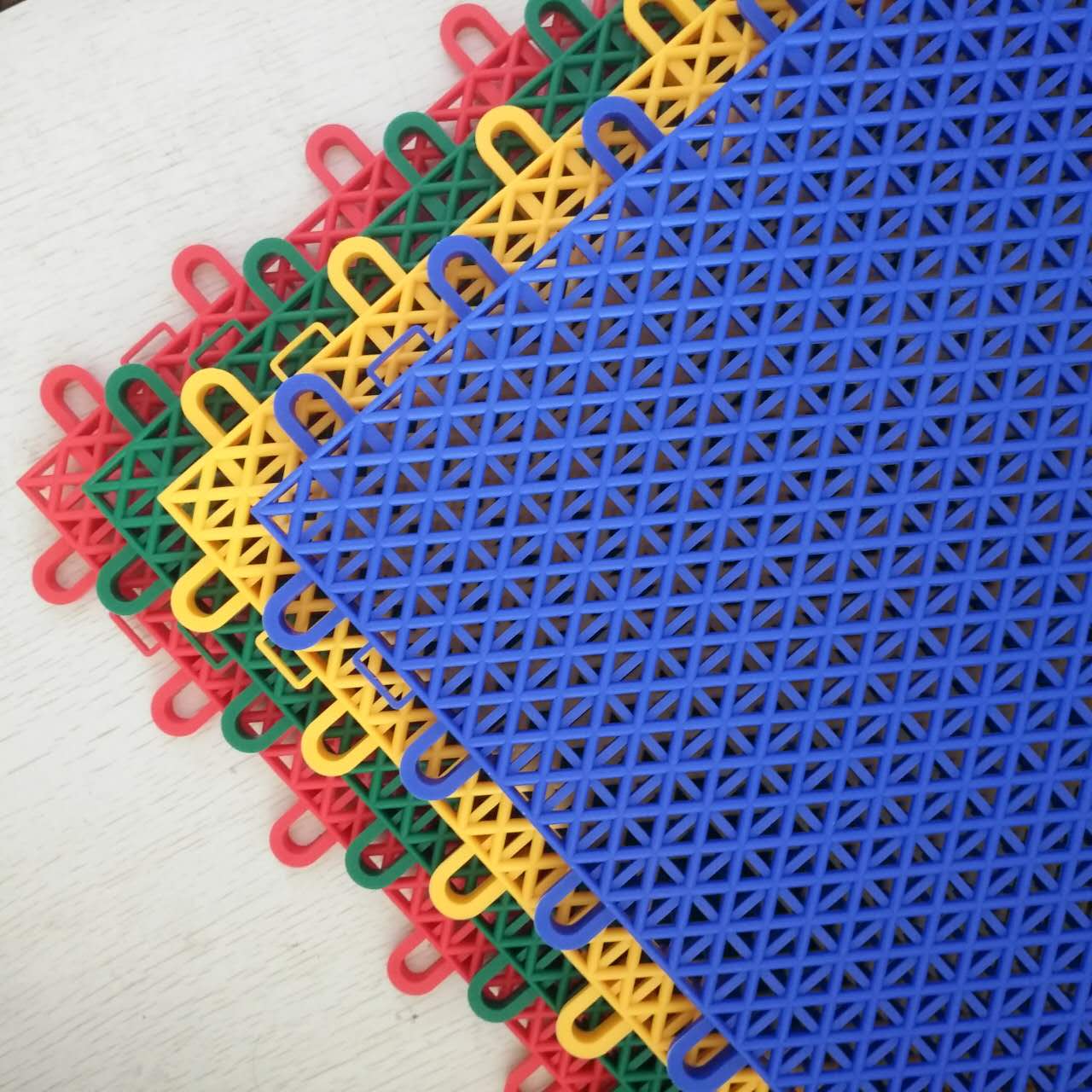 懸浮式拼裝地板選購誤區,你的地板選對了嗎 懸浮式拼裝地板選購誤區,你的地板選對了嗎